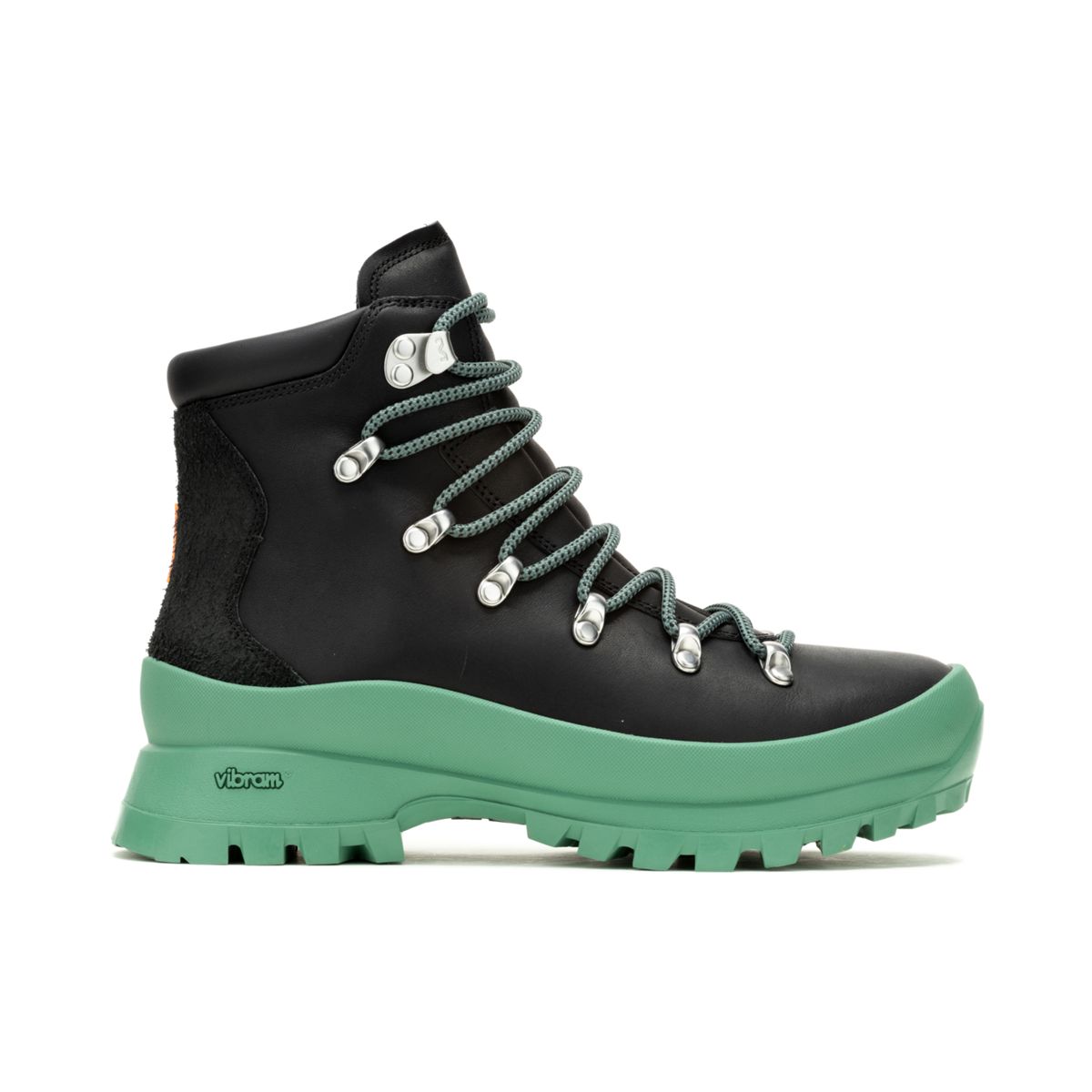 Black/Pine,5,Hiker